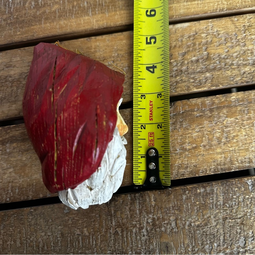Vintage Hand Carved‎ And Painted Resin Santa Father Christmas Tree Ornament - Picture 4 of 5